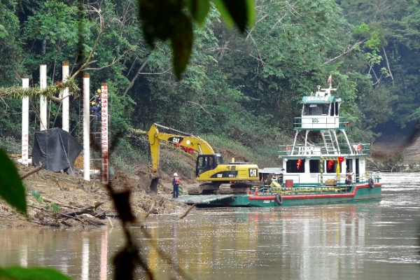 Ecuador Yasuni lake.jpg
